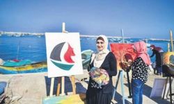 Filistinli kadınlar resim yaptı