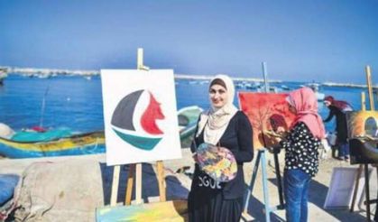 Filistinli kadınlar resim yaptı