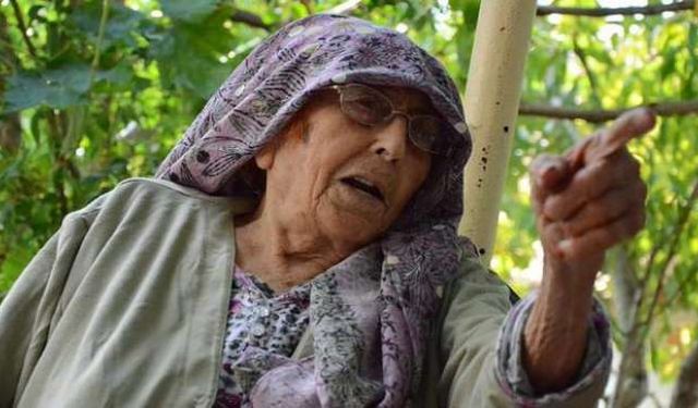 Aydının asırlık çınarı Ayşe nine