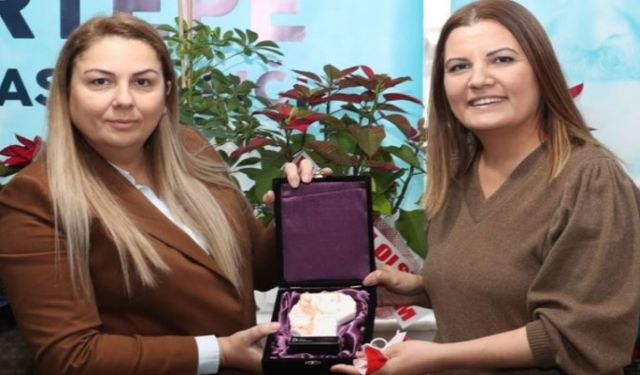 BAŞKAN HÜRRİYET TEN BAŞKAN MERTTÜRK E ZİYARET