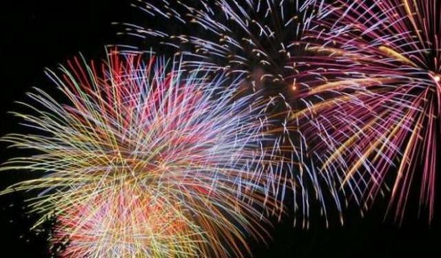 Gece yarısı atılan havai fişek paniğe neden oldu