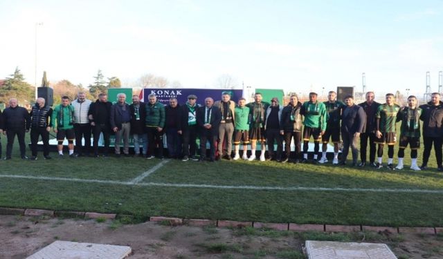 Gövde Gösterisi Yaptılar