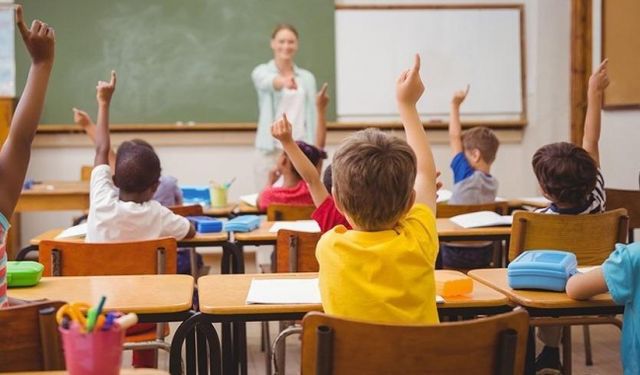 Okul tatilinin 5 hafta uzatılması yeni bir kriz çıkardı