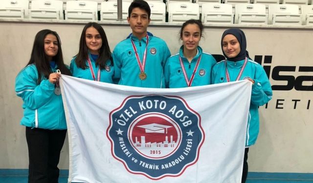 Özel KOTO Lisesi öğrencilerinden Karate’de yeni başarılar