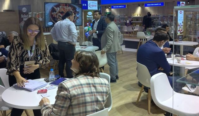 YAYLA AGRO GIDA LEGURME MARKASI İLE SIAL PARİS 2022’DE SERGİLEDİ