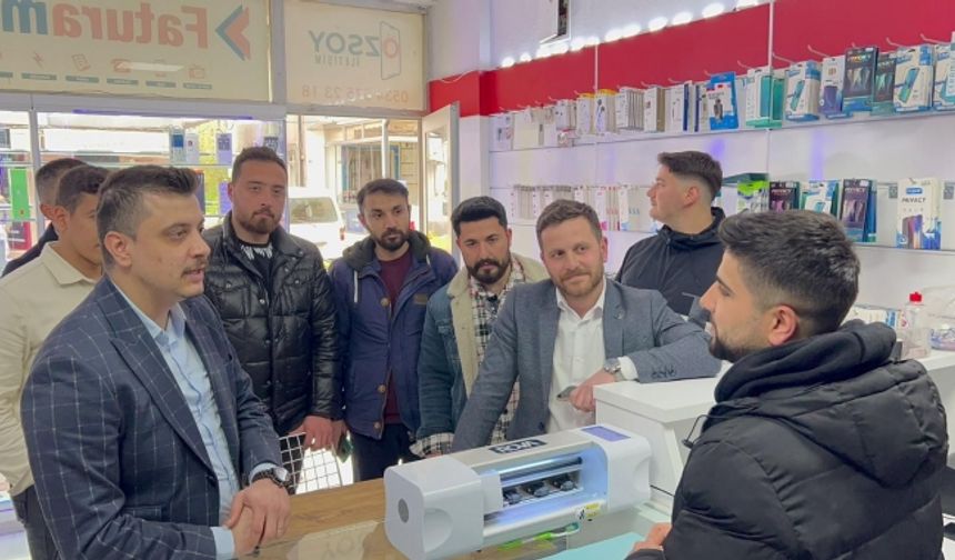 AK Gençler sahayı boş bırakmıyor