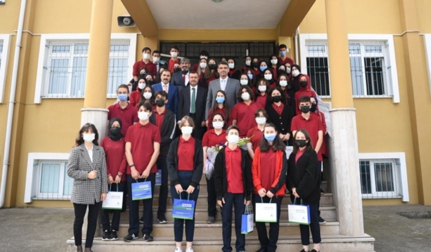 BAŞSAVCI KORKMAZ VE BAŞKAN KOCAMAN’DAN GENÇLERLE ALTIN ÖĞÜTLER