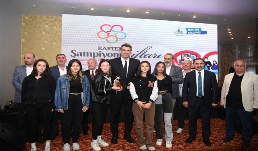 KARTEPE’DE ŞAMPİYONLAR İFTARI